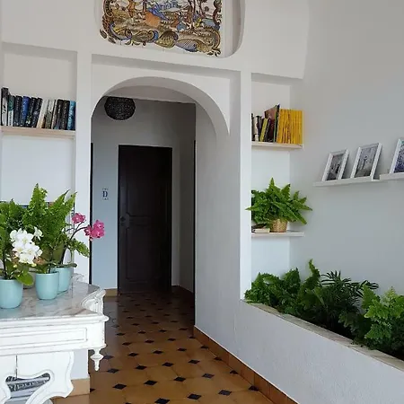 Apartment Casa Praia Mar, - Beachfront Jacaranda *